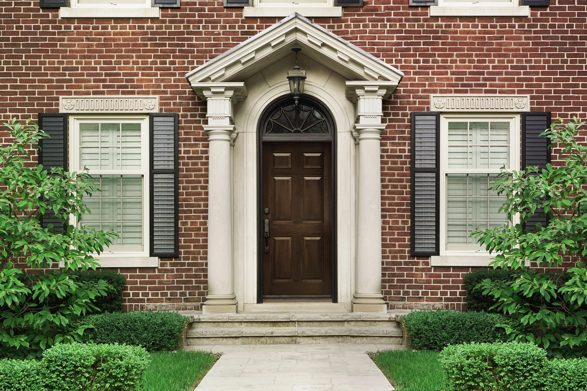 Choosing the Best Soundproof Door