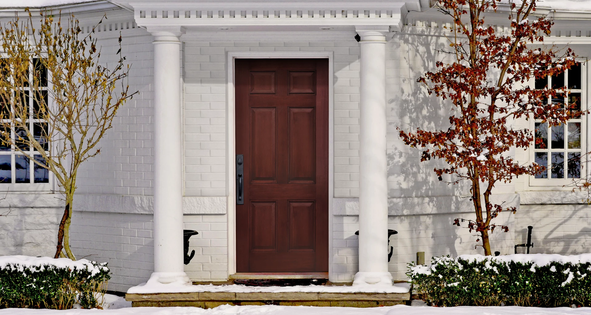 How to Inspect Your Exterior Door’s Weatherstripping