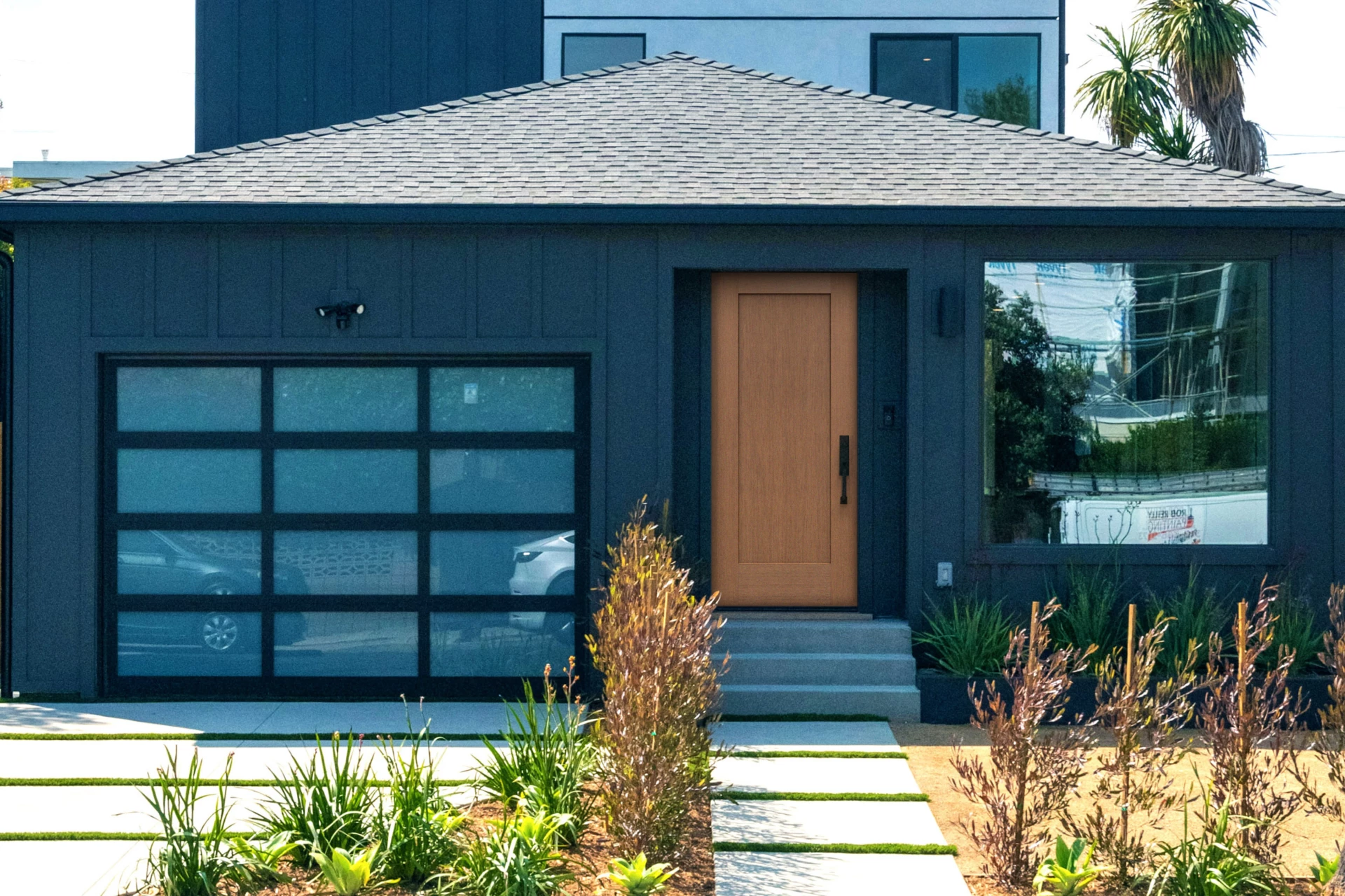 8 Exterior Home Design Trends That Boost Curb Appeal