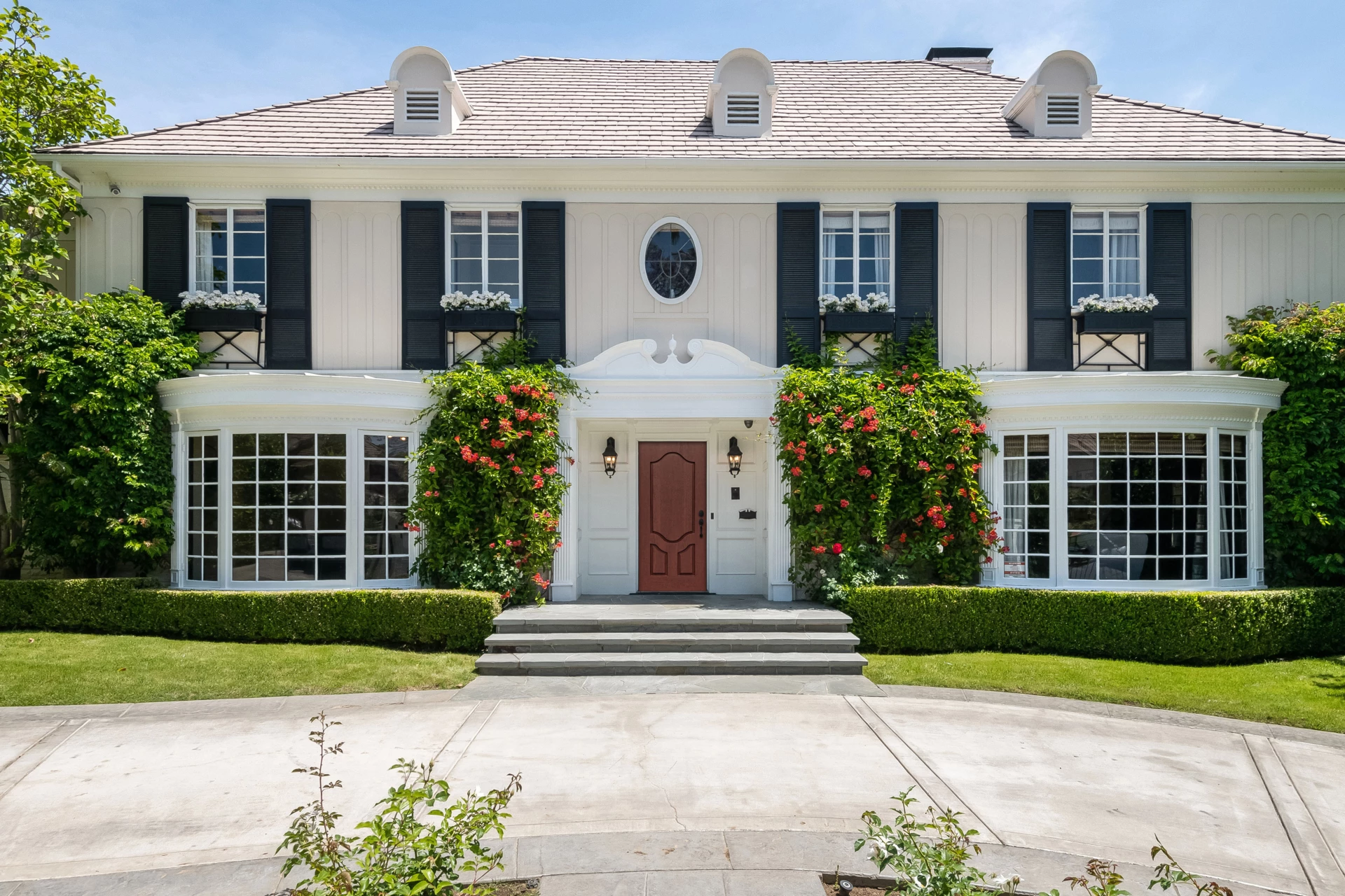 How to DIY Soundproof an Entry Door