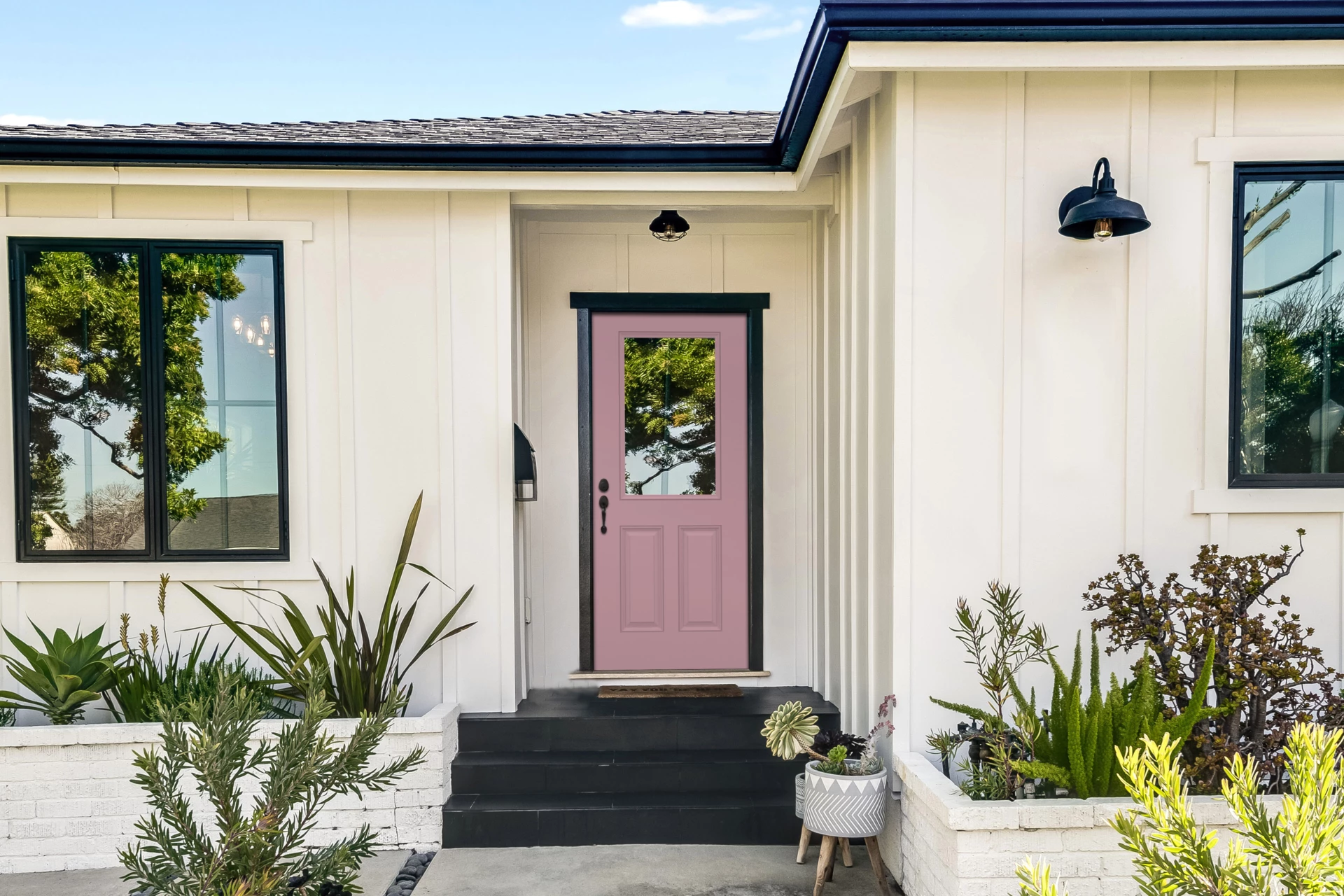 Creating a Relaxing and Usable Outdoor Space in Your Front Yard