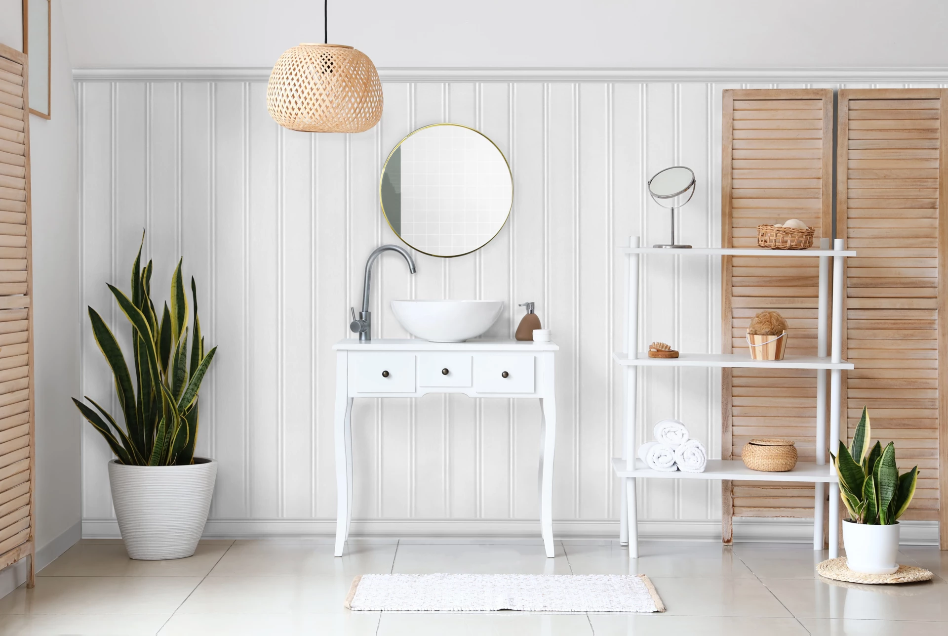 Bathroom Makeovers: Elevate with Plastpro’s Reversible Wainscoting