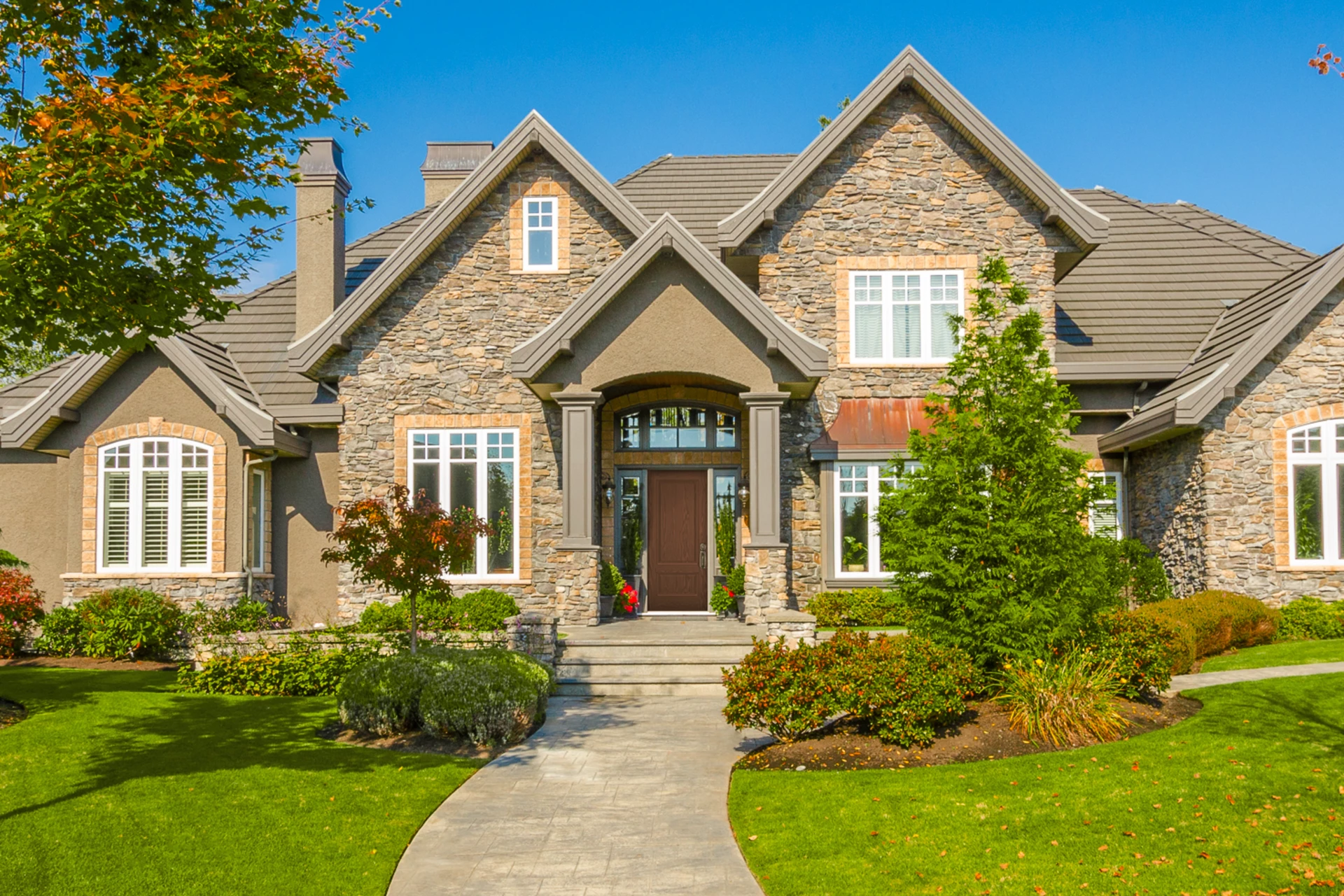 Custom Size Solutions: Why Personalized Exterior Door Dimensions are Worth the Investment
