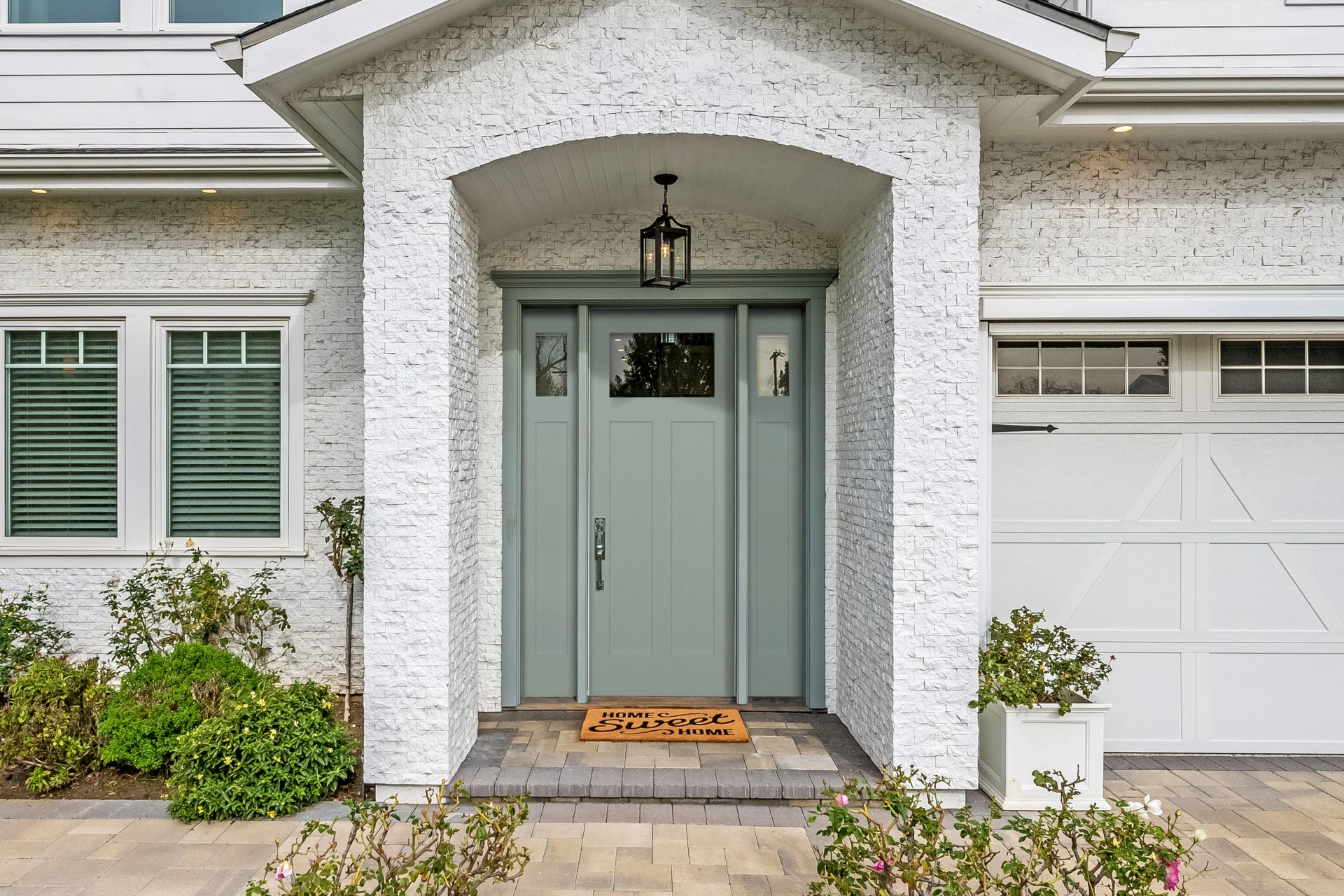 Fusing Traditional and Modern: Innovative Design Ideas with Plastpro Doors